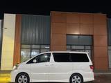 Toyota Alphard 2004 года за 8 250 000 тг. в Актау