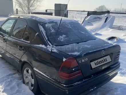 Mercedes-Benz C 200 1994 года за 1 050 000 тг. в Караганда – фото 3