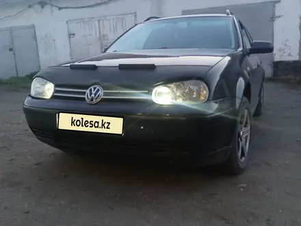 Volkswagen Golf 2003 года за 2 500 000 тг. в Алтай