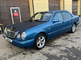 Mercedes-Benz E 230 1997 года за 2 000 000 тг. в Жезказган