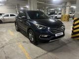 Hyundai Santa Fe 2018 года за 9 500 000 тг. в Астана