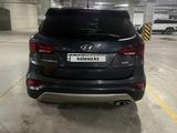 Hyundai Santa Fe 2018 года за 9 500 000 тг. в Астана – фото 5