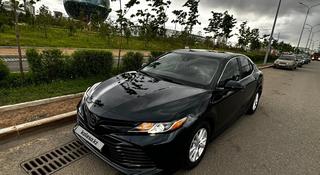 Toyota Camry 2019 года за 12 500 000 тг. в Астана