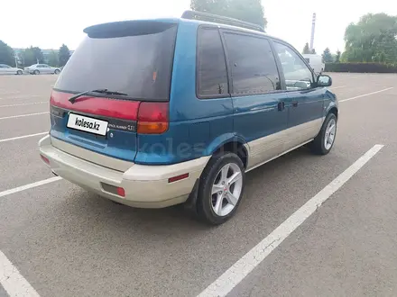 Mitsubishi Space Runner 1996 года за 1 600 000 тг. в Алматы – фото 6