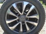 Зимние шины NOKIAN 285/50/R20 с дисками Land Cruiser 200 за 395 000 тг. в Семей – фото 2