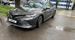 Toyota Camry 2019 года за 11 700 000 тг. в Алматы