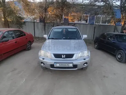 Honda CR-V 2001 года за 4 300 000 тг. в Актобе – фото 3