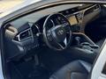 Toyota Camry 2019 года за 14 000 000 тг. в Костанай – фото 19
