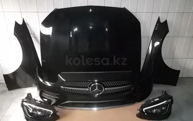 Передний бампер , передняя часть Mercedes Benz W213 за 3 500 000 тг. в Астана