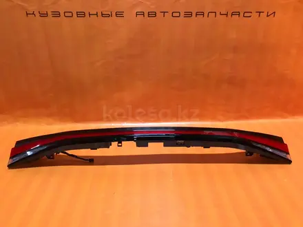 Фонарь на крышку багажника Lexus RX 2022 — задняя фара за 450 000 тг. в Алматы
