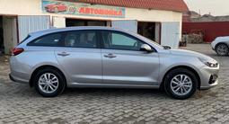 Hyundai i30 2023 года за 10 500 000 тг. в Айтеке би – фото 4