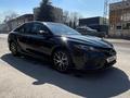 Toyota Camry 2022 года за 14 500 000 тг. в Алматы – фото 4