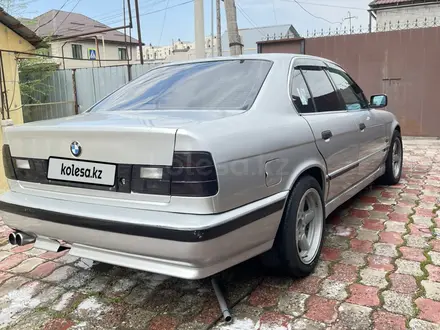 BMW 540 1995 года за 3 200 000 тг. в Алматы – фото 4