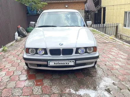 BMW 540 1995 года за 3 200 000 тг. в Алматы – фото 3
