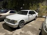 Mercedes-Benz S 300 1996 года за 1 300 000 тг. в Сатпаев – фото 2