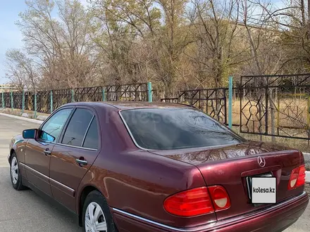 Mercedes-Benz E 280 1996 года за 3 100 000 тг. в Тараз – фото 8