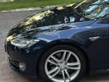 Tesla Model S 2015 года за 13 000 000 тг. в Алматы – фото 3
