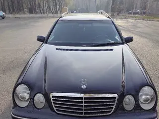 Mercedes-Benz E 55 AMG