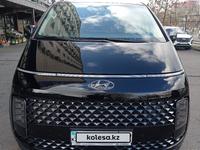 Hyundai Staria 2022 годаfor22 500 000 тг. в Алматы