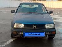 Volkswagen Golf 1993 годаfor750 000 тг. в Семей