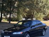 Toyota Camry 1997 года за 2 800 000 тг. в Астана