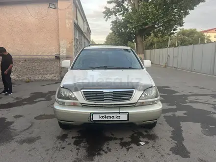 Toyota Harrier 1998 года за 4 500 000 тг. в Алматы