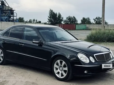 Mercedes-Benz E 350 2004 года за 5 500 000 тг. в Павлодар – фото 2