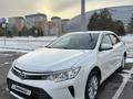 Toyota Camry 2015 годаfor11 500 000 тг. в Астана – фото 2