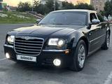 Chrysler 300C 2005 года за 4 800 000 тг. в Тараз – фото 2