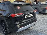 Toyota RAV4 2021 годаfor16 000 000 тг. в Усть-Каменогорск – фото 4