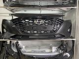 Бампер передний Hyundai Accent за 95 000 тг. в Костанай