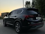Hyundai Santa Fe 2023 годаfor16 500 000 тг. в Алматы – фото 4