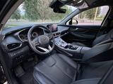 Hyundai Santa Fe 2023 годаfor16 500 000 тг. в Алматы – фото 5