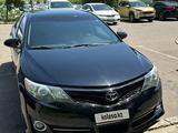 Toyota Camry 2014 года за 6 200 000 тг. в Актобе – фото 4