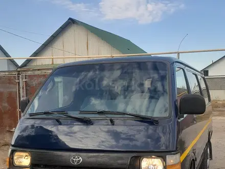 Toyota Hiace 1998 года за 1 950 000 тг. в Алматы