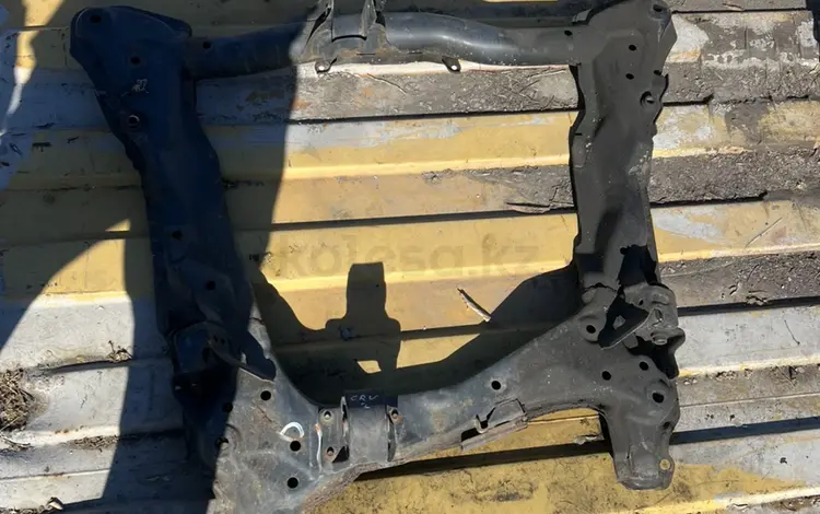 Передняя балка Honda CR-V 2 поколение Хонда ЦРВ за 25 000 тг. в Караганда
