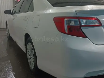 Toyota Camry 2014 года за 5 300 000 тг. в Актобе – фото 7