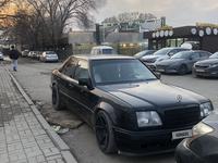 Mercedes-Benz E 320 1994 года за 1 700 000 тг. в Алматы