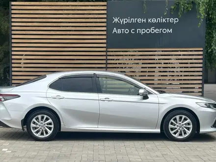 Toyota Camry Prestige 2023 года за 15 790 000 тг. в Алматы – фото 8