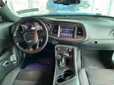 Dodge Challenger 2018 года за 8 073 000 тг. в Шымкент – фото 6