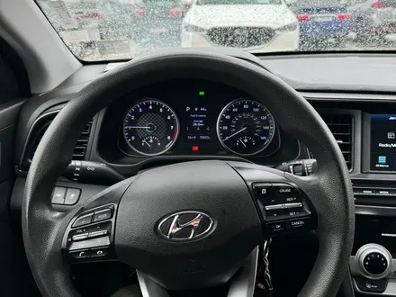 Hyundai Elantra 2019 года за 4 499 990 тг. в Уральск – фото 7