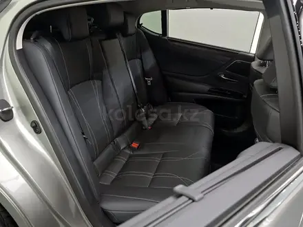 Lexus ES 300h Luxury 2.5 2024 года за 23 000 000 тг. в Алматы – фото 12