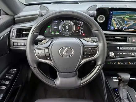 Lexus ES 300h Luxury 2.5 2024 года за 23 000 000 тг. в Алматы – фото 5