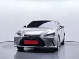 Lexus ES 300h Luxury 2.5 2024 годаүшін23 000 000 тг. в Алматы