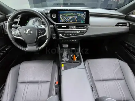 Lexus ES 300h Luxury 2.5 2024 года за 23 000 000 тг. в Алматы – фото 7