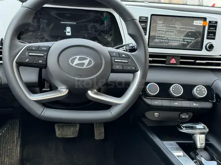 Hyundai Elantra 2023 года за 8 600 000 тг. в Уральск – фото 7
