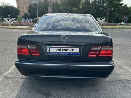 Mercedes-Benz E 430 2001 года за 5 100 000 тг. в Тараз – фото 7