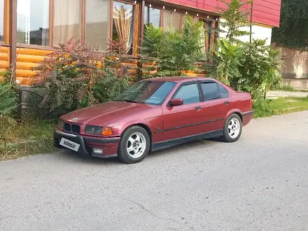 BMW 320 1993 года за 2 000 000 тг. в Алматы