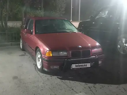 BMW 320 1993 года за 2 000 000 тг. в Алматы – фото 9