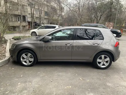 Volkswagen Golf 2015 года за 7 900 000 тг. в Алматы